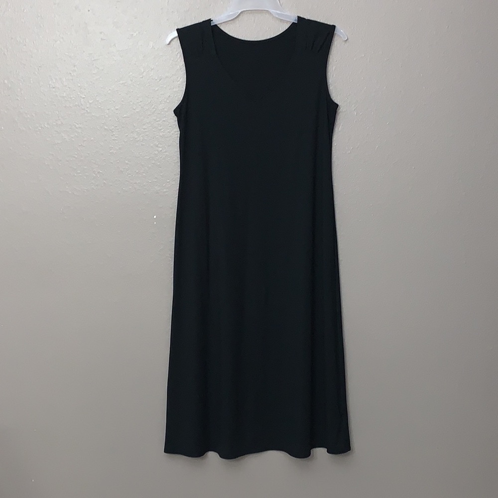 Woman’s maxi Dress with rushing on shoulder straps sleeveless minimalist v-neck